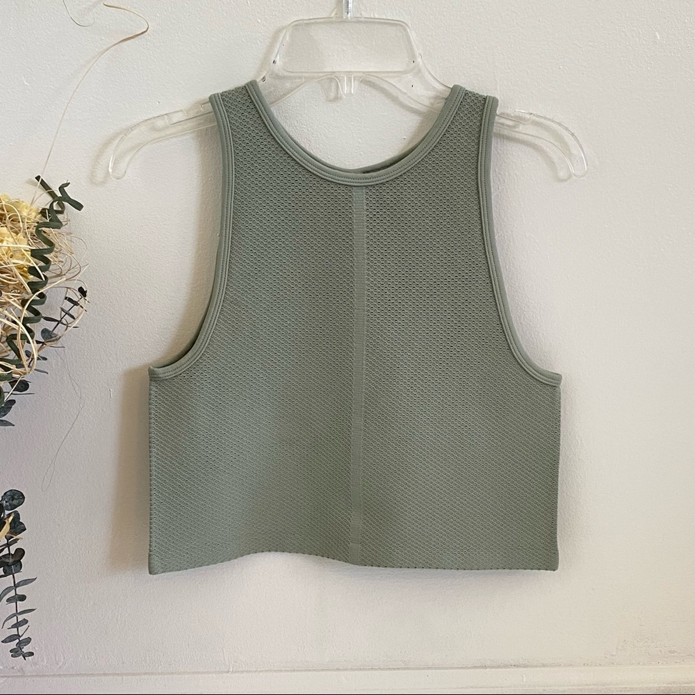 Bella Seamless | Active Crop Top | Women’s One Size | NWOT